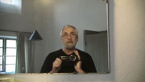 de-benno-tapes-filmt-zichzelf-in-spiegel